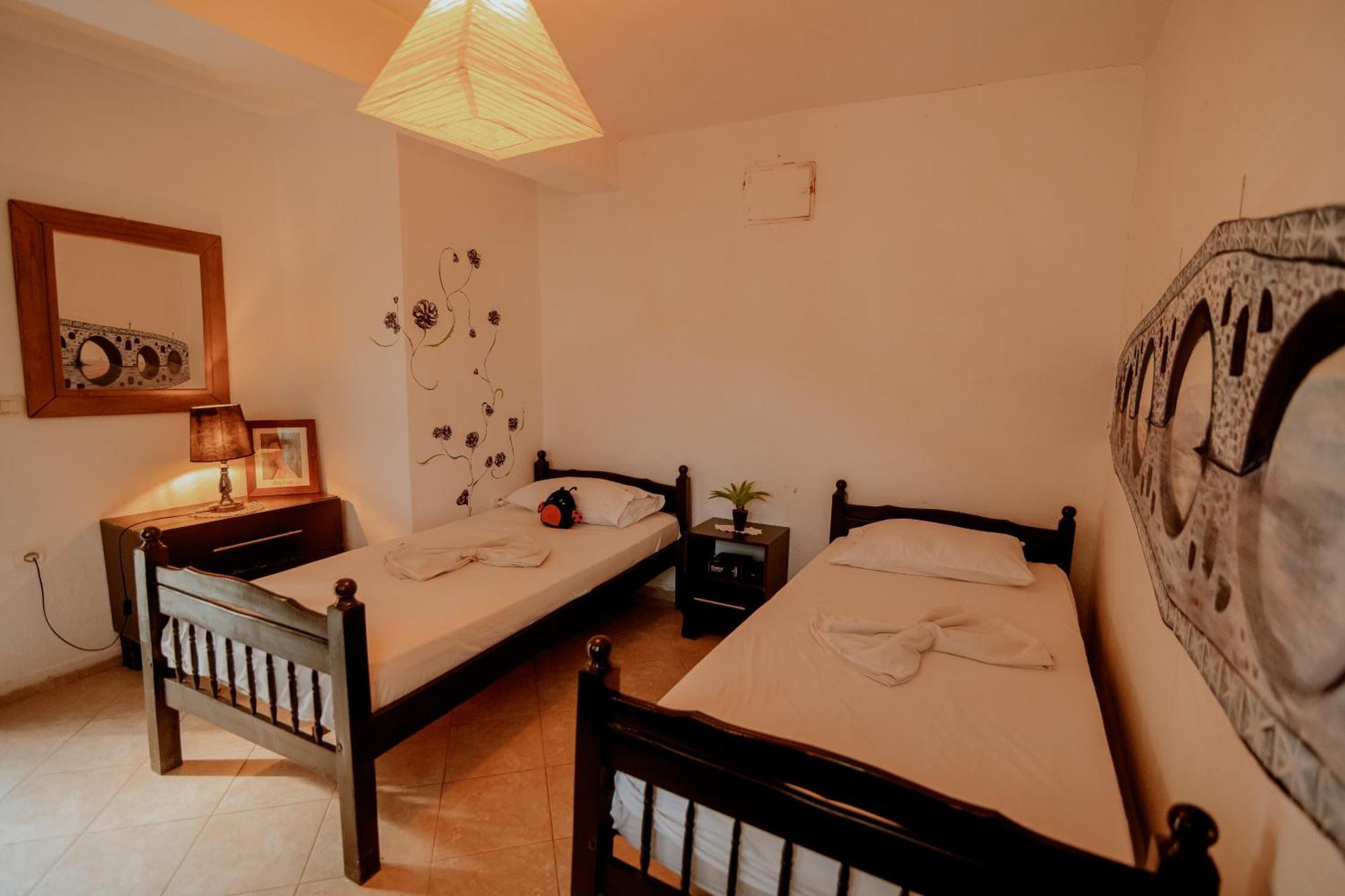 Berat Backpackers Hostel Exterior foto
